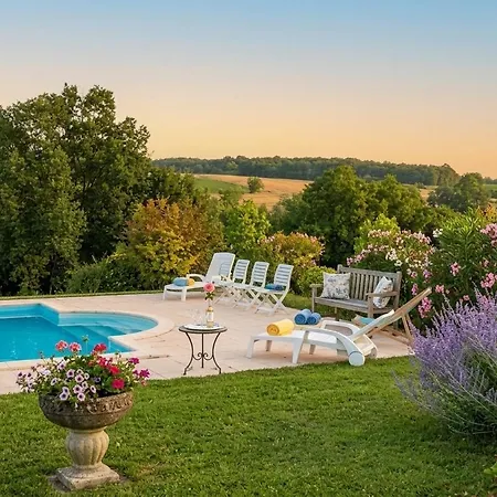 35 M2 Spacieuse Calme Avec Piscine Sud Charente Bardenac
